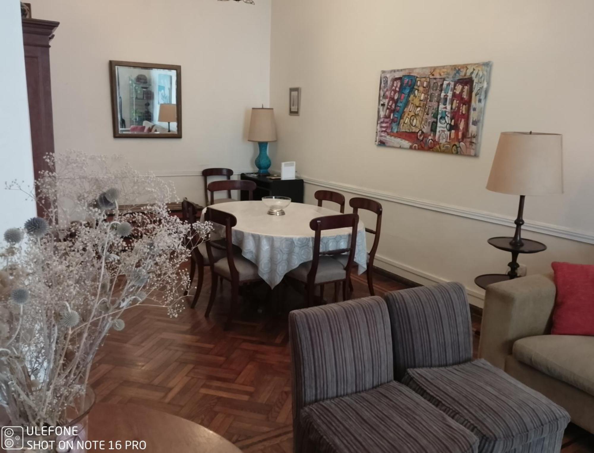 Comodo Centro: Convenient Near Gastronomy Hubs Apartment *