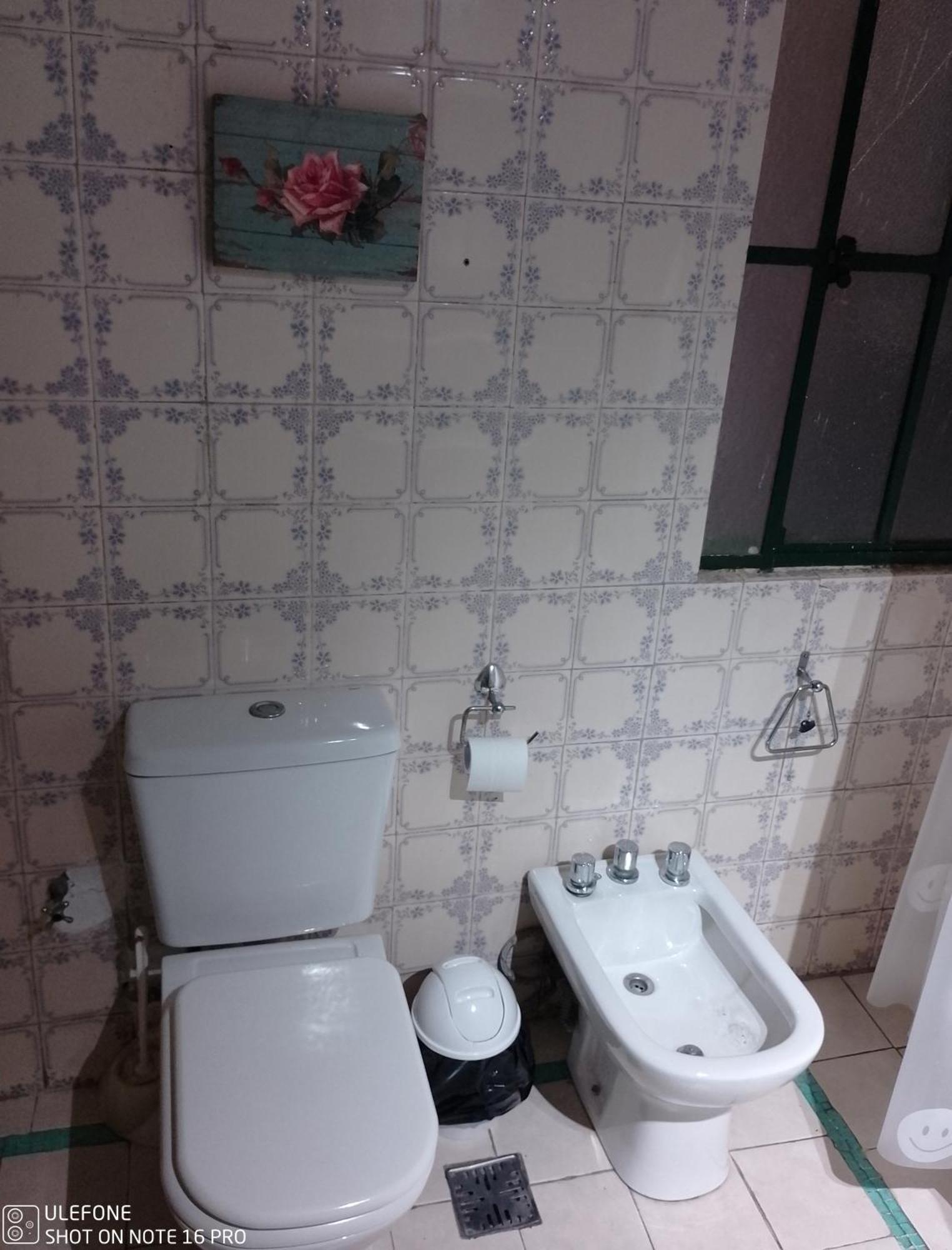 Comodo Depto En Centro, Cerca De Importantes Avenidas Centros Gastronomicos Y Plaza Houssey, Buenos Aires